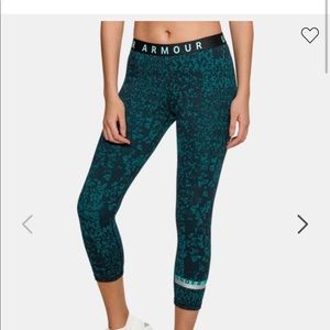 Under Armour printed cropped leggings